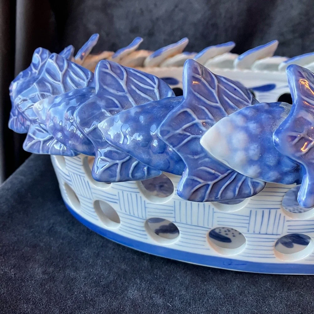 Maitland Smith Porcelain Ceramic Woven Leaf Rimmed Large Oval Bowl Thailand Made